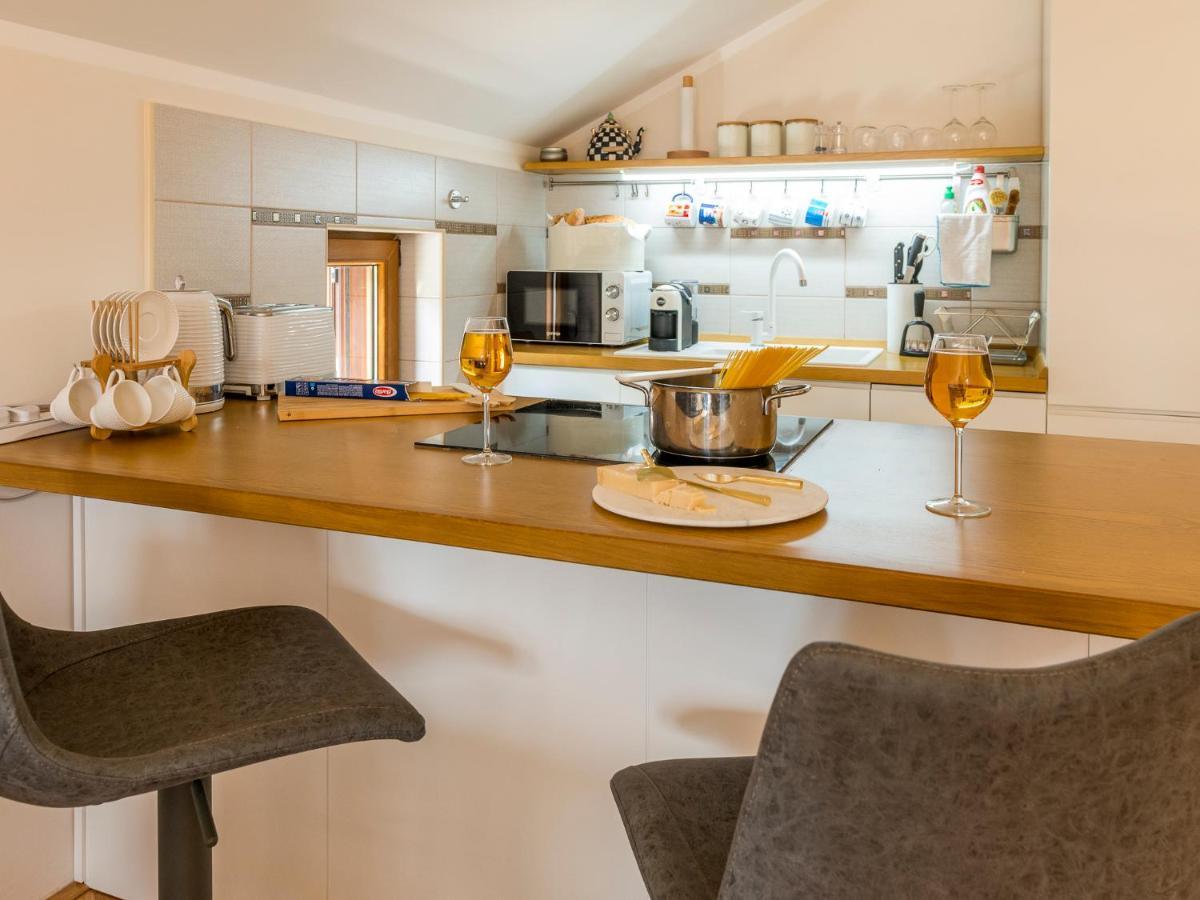 Cicciobello Lux Apartment Baosici With Stunning Sea View Exterior photo