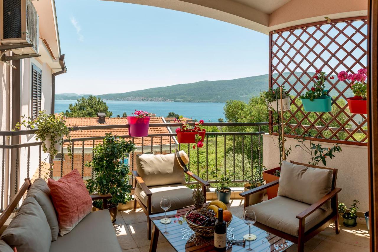 Cicciobello Lux Apartment Baosici With Stunning Sea View Exterior photo